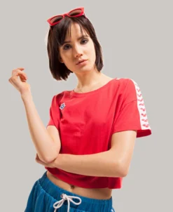 Arena Crop T-Shirt Donna Corinne Team -Negozio online Costume Da Bagno ftp m magentoproduct photos001226401 001 xl